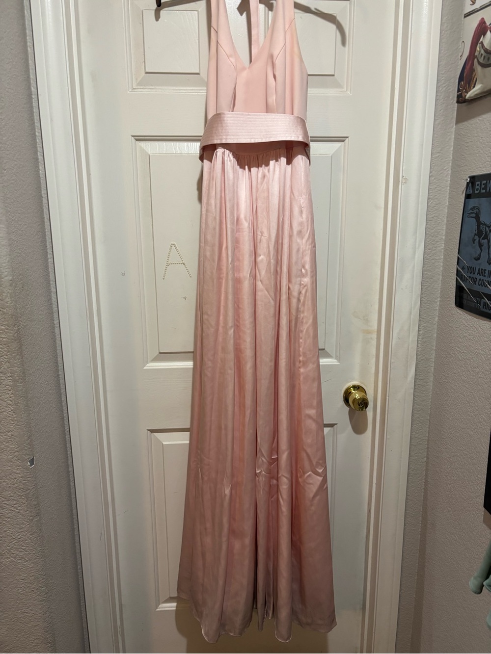Elegant Pink V-Neck Floor-Length Evening Dress